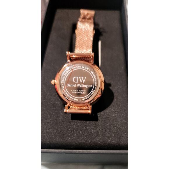 Daniel Wellington Petite Melrose Women's Watch Stainless Steel Quartz Rose Gold - Picture 3 of 6